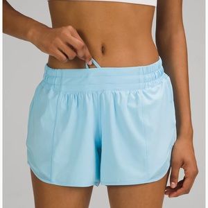 Lululemon Hotty Hot Low-Rise Lined Short 4"